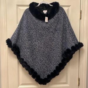 NWT!! Beautiful Top it Off cape!! OS. Full lined with faux fur. Feels luxurious